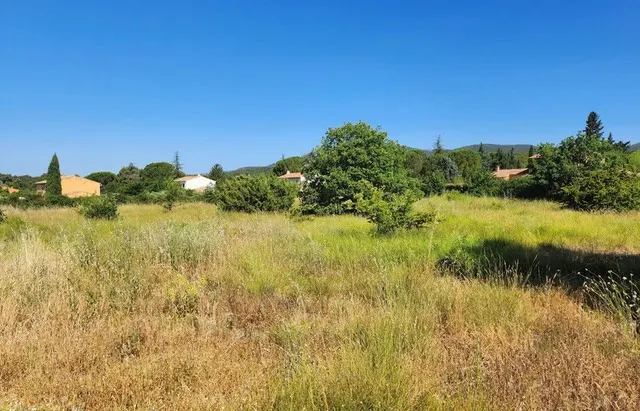 Lauris · Terrains viabilisés au cœur du Luberon · photo 3